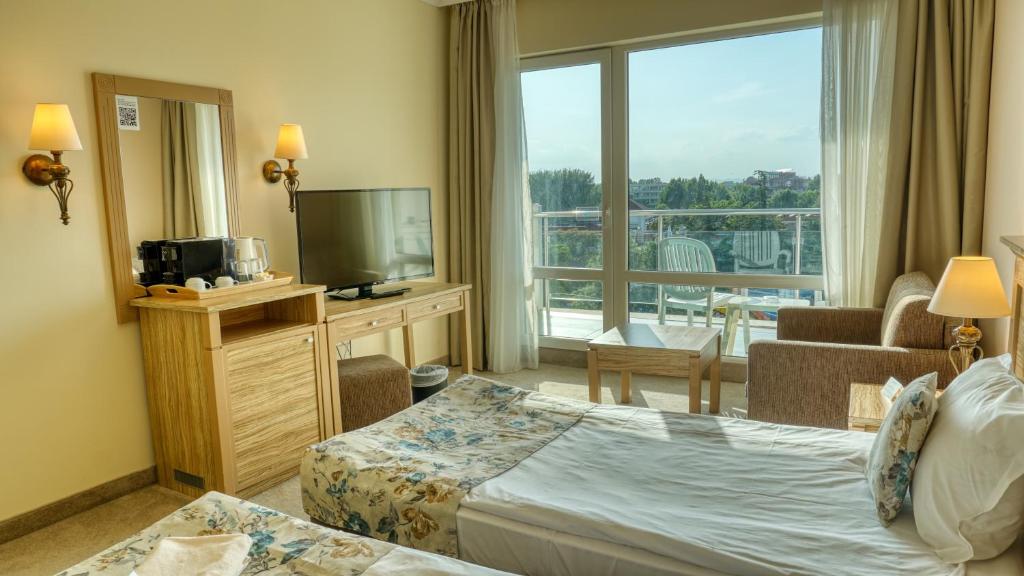 DIT Evrika Beach Club Hotel - All Inclusive - 
