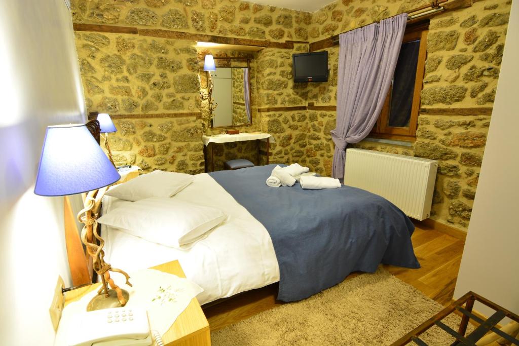 Mavraganeiko - Apartamento De Dos Habitaciones Con Chimenea