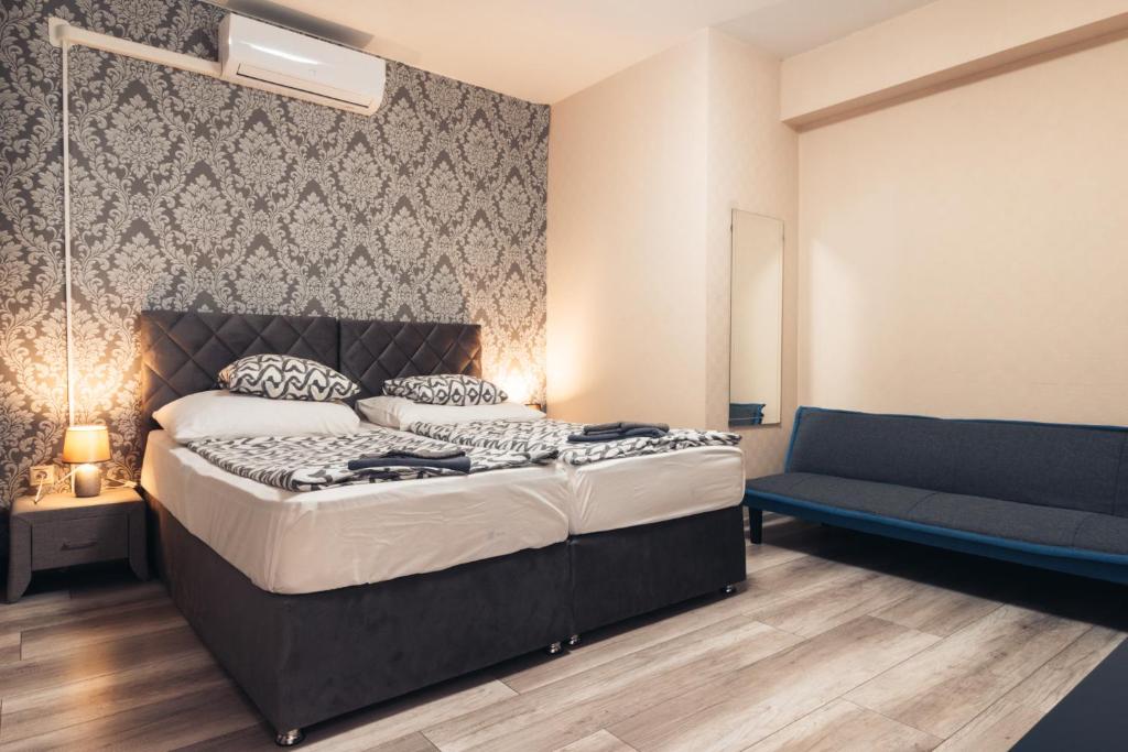 
Superior Family Room
