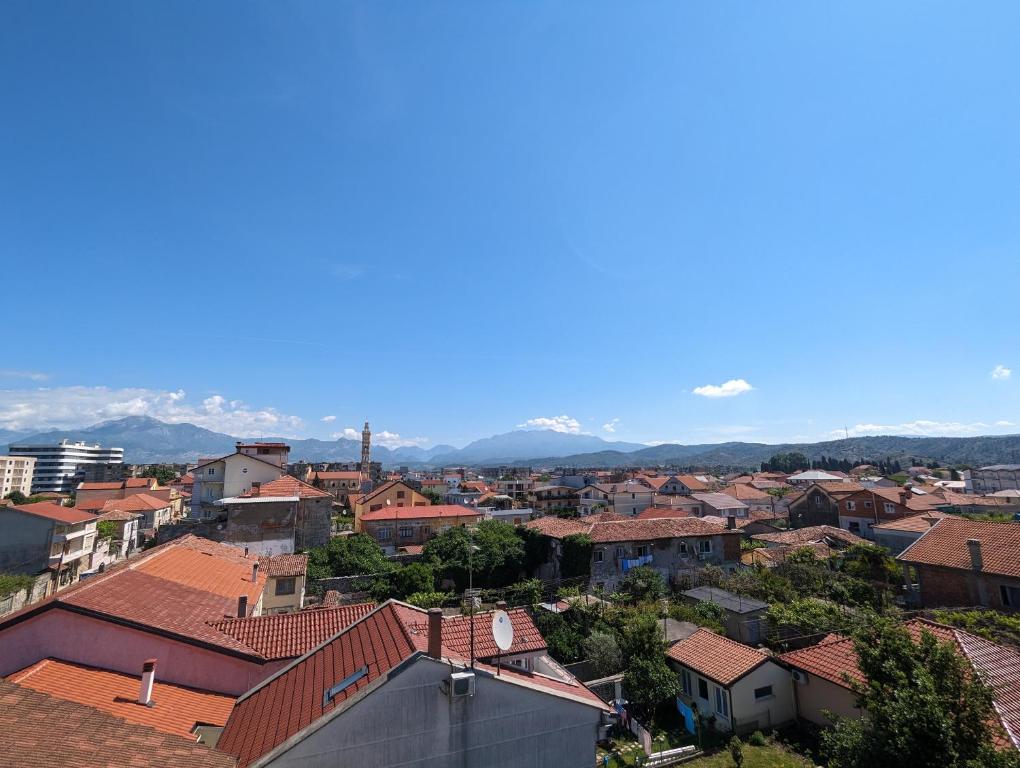 Ein allgemeiner Bergblick oder ein Berglick von des Hostels aus