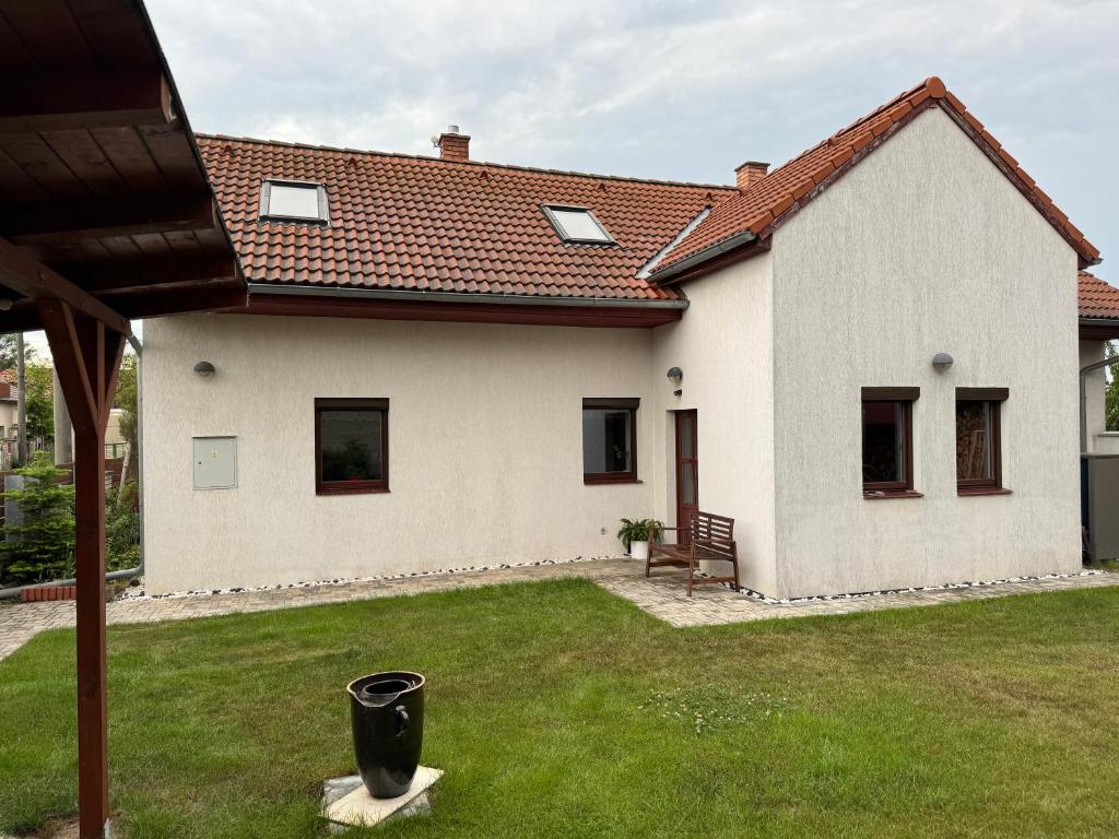 Budova, kde se prázdninový dům nachází
