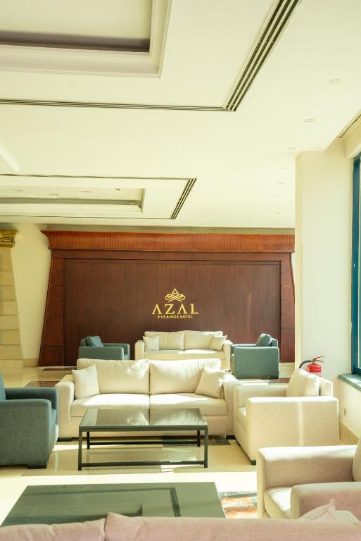 Posezení v ubytování Azal Pyramids Hotel
