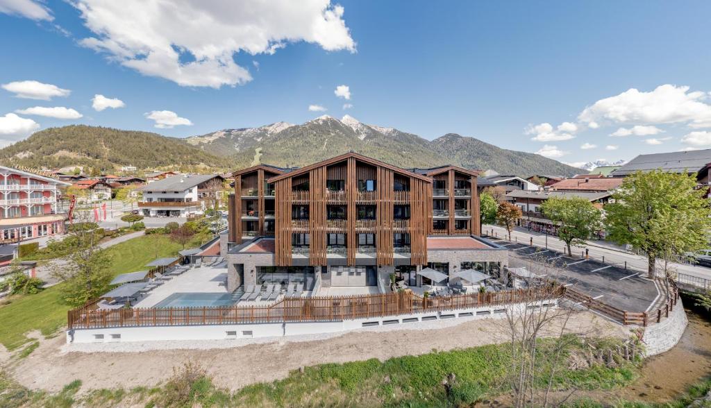 Nespecifikovaný výhled na hory nebo výhled na hory při pohledu z aparthotelu