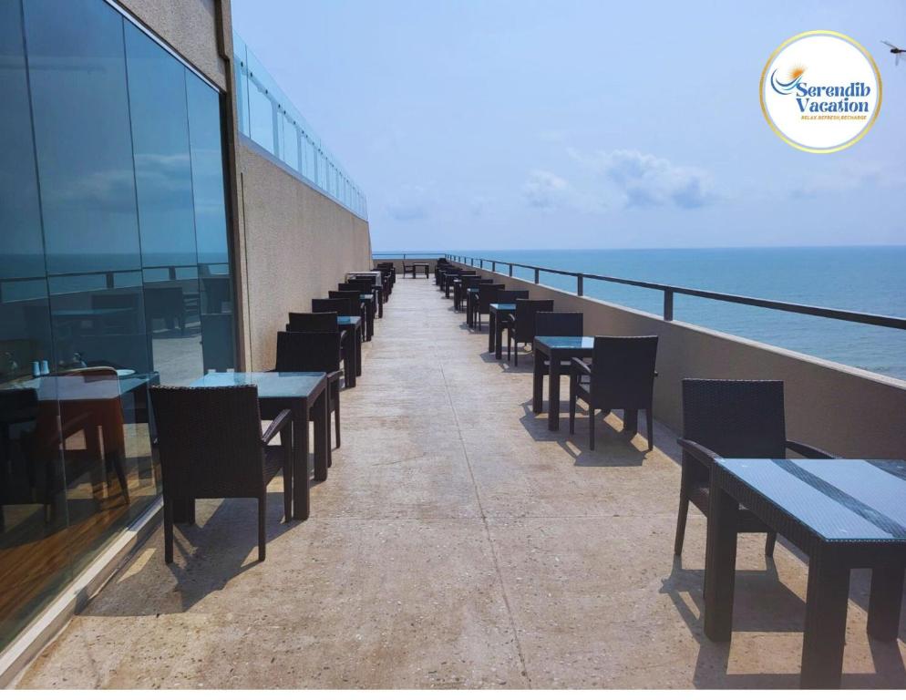 Negombo Ocean Breeze Luxury Studio by Serendib Vacation - 16