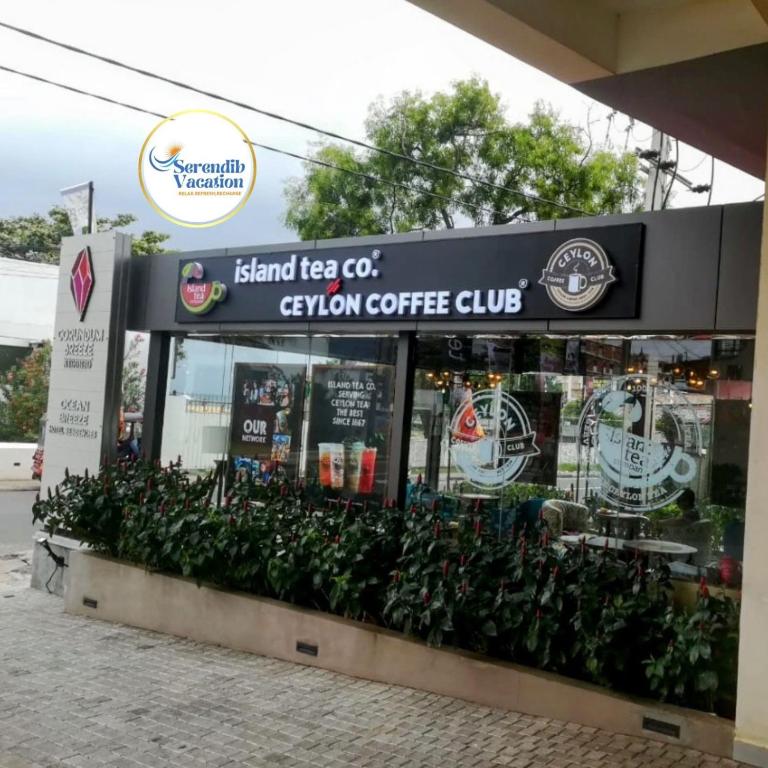 Negombo Ocean Breeze Luxury Studio by Serendib Vacation - 11