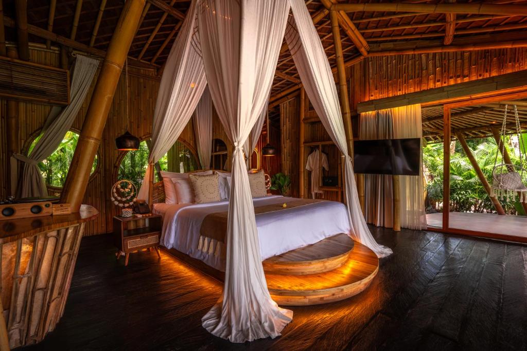 Bambootel Sawah View - 4