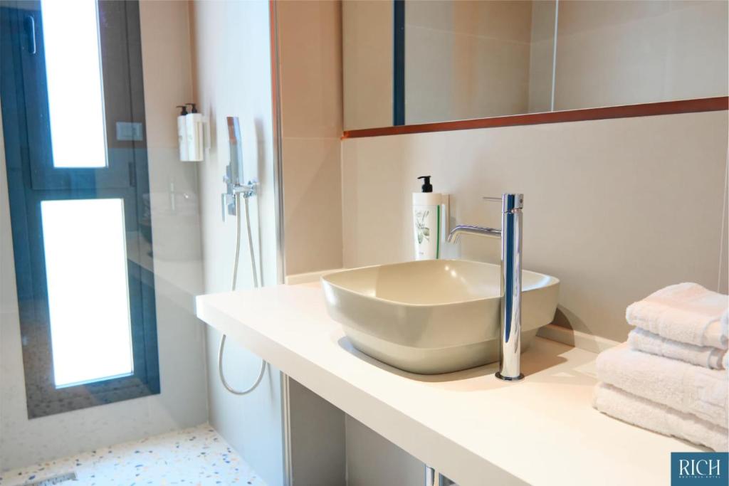 Koupelna v ubytování Rich Boutique Hotel