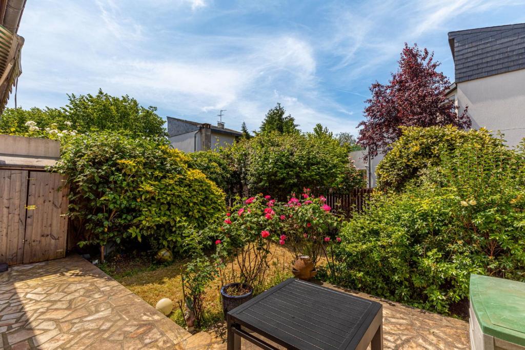 GuestReady - Fabulous House in Clamart - Casa De Tres Dormitorios