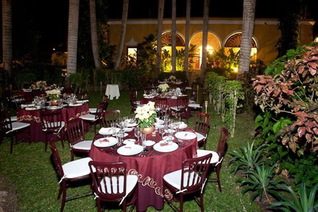 Zahrada ubytování Hacienda Chichen Resort and Yaxkin Spa