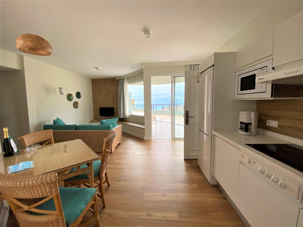 Hotel Esmeralda Maris by LIVVO - Junior Suite With Sea View