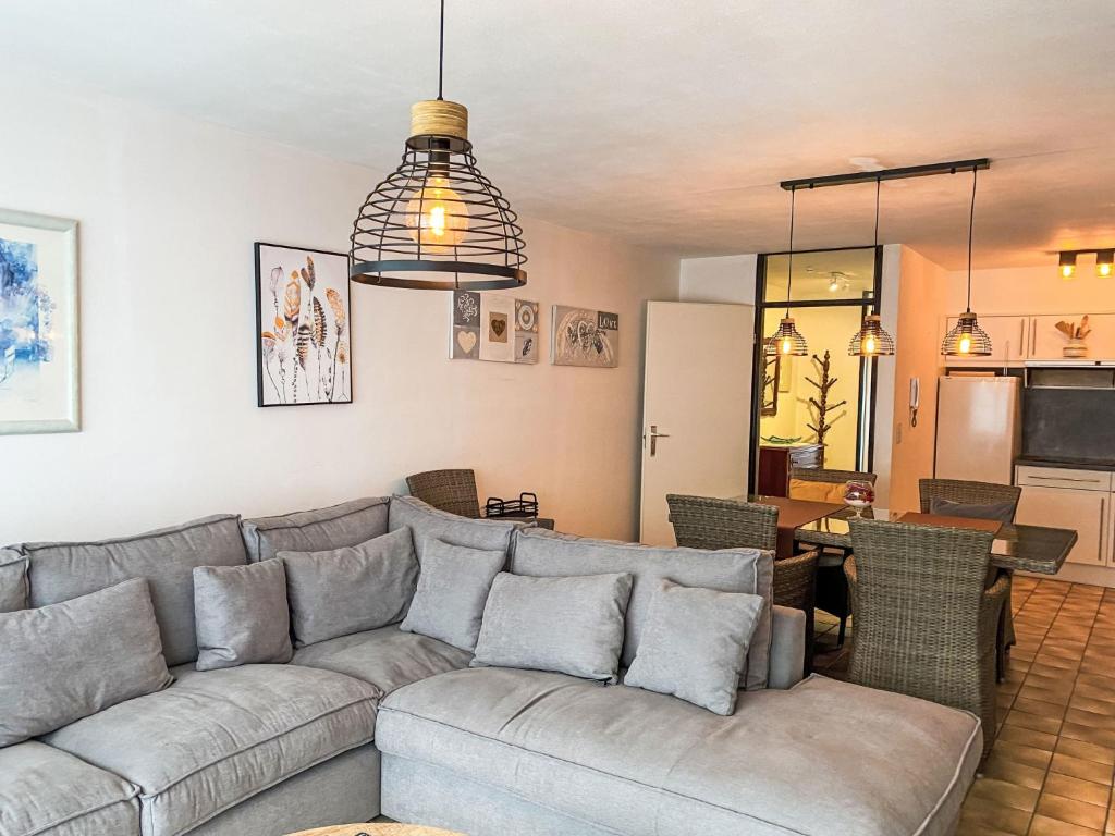 Posezení v ubytování Apartment 103 by Interhome