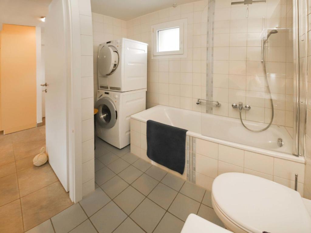 Koupelna v ubytování Apartment Cook P9-3 by Interhome