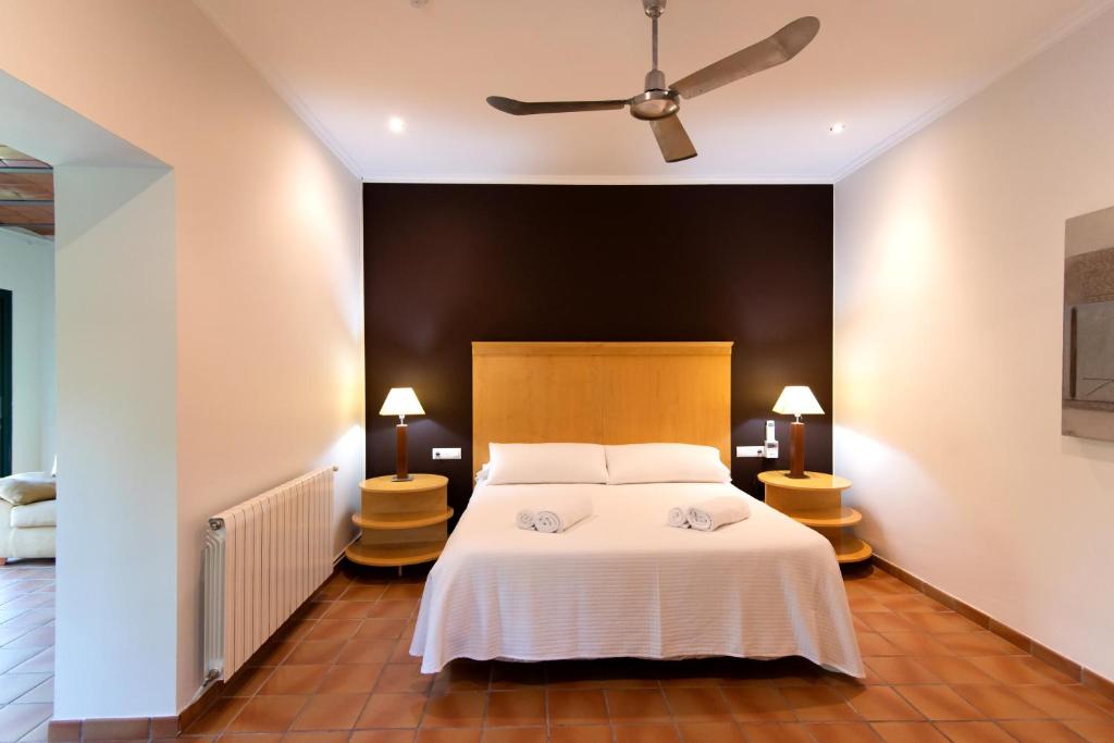 Hospedium Hotel La Parada del Compte - Deluxe Double Room With Extra Bed