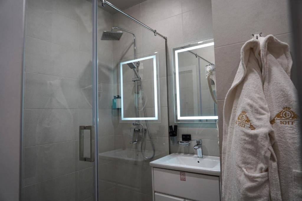 Koupelna v ubytování Igit Plaza Hotel