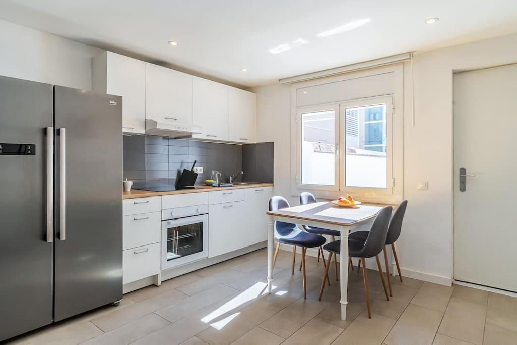 Fotografie z fotogalerie ubytování Apartamento en la playa! 1 min v destinaci Castelldefels