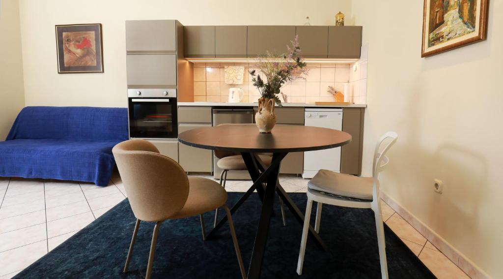 Apartments Marmont - One-Bedroom Apartment With Balcony