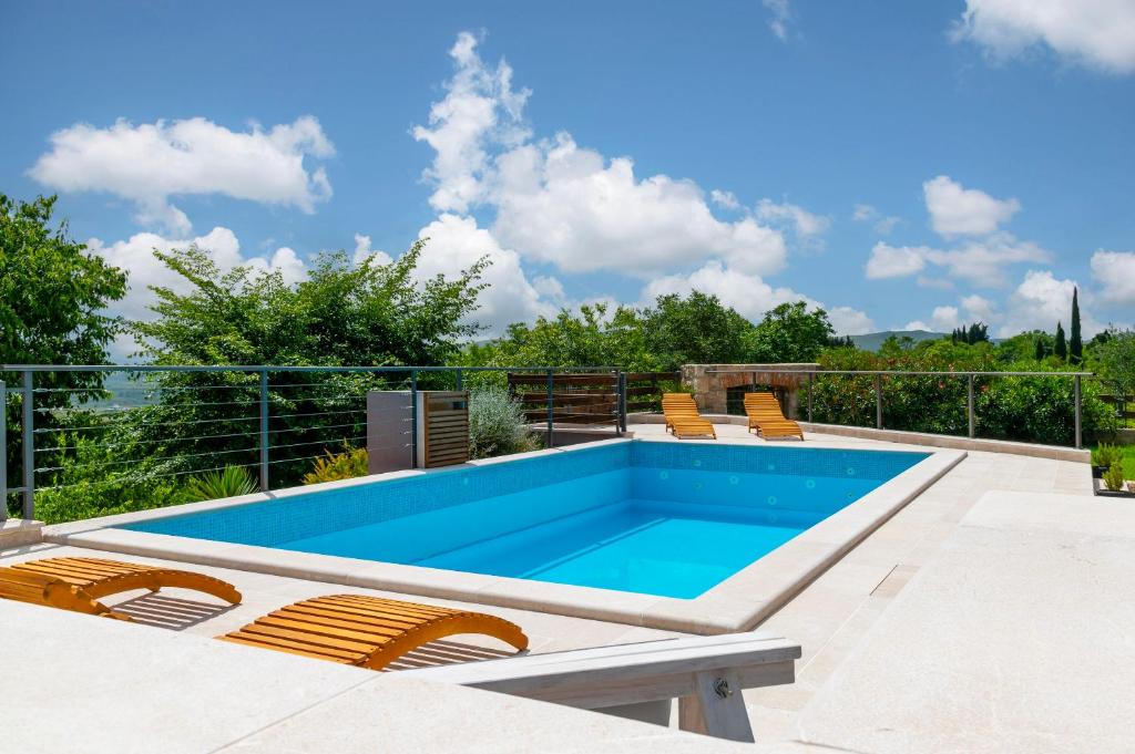 Villa Kamenia