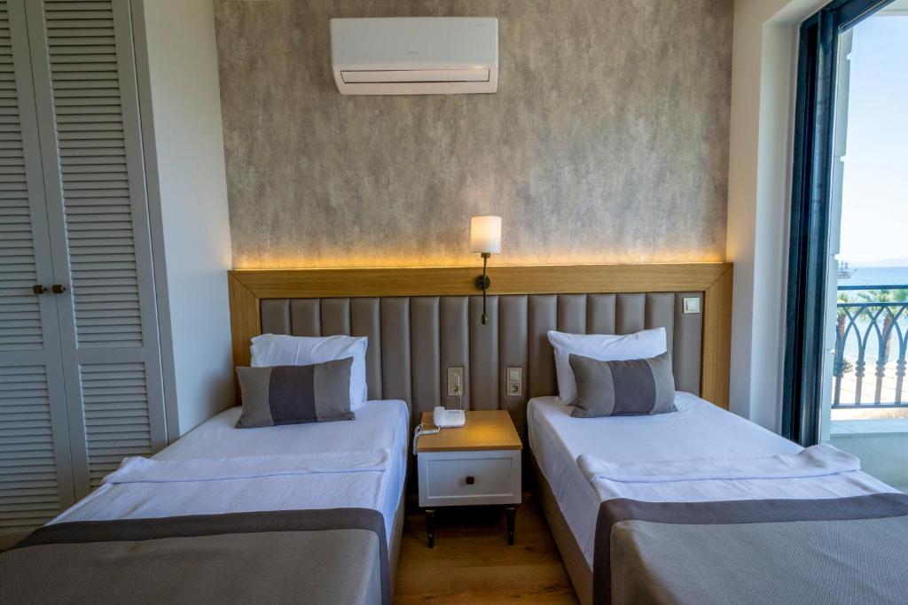 DeMANOR HOTEL ADULT ONLY - 6