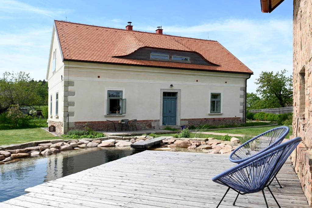 Hoone, kus puhkemaja asub