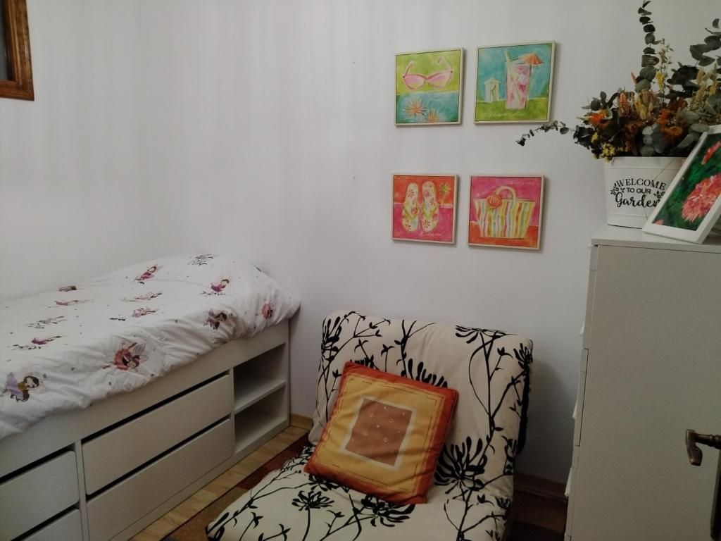 A bed or beds in a room at A Casiña De Abaixo