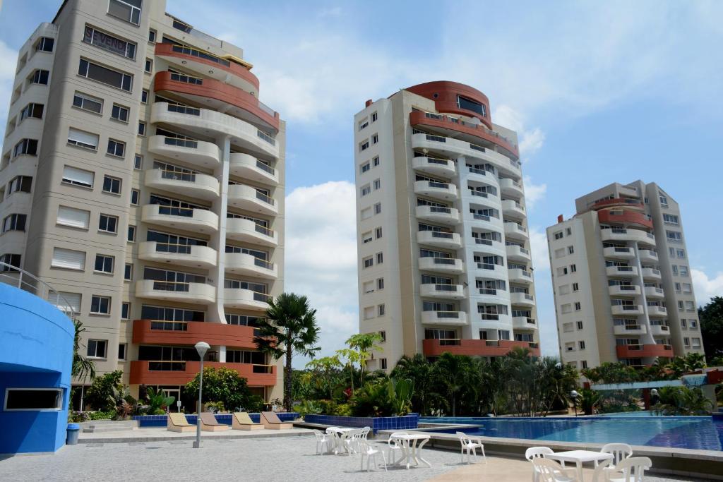 Bazén v ubytování Playa Almendro Resort nebo v jeho okolí