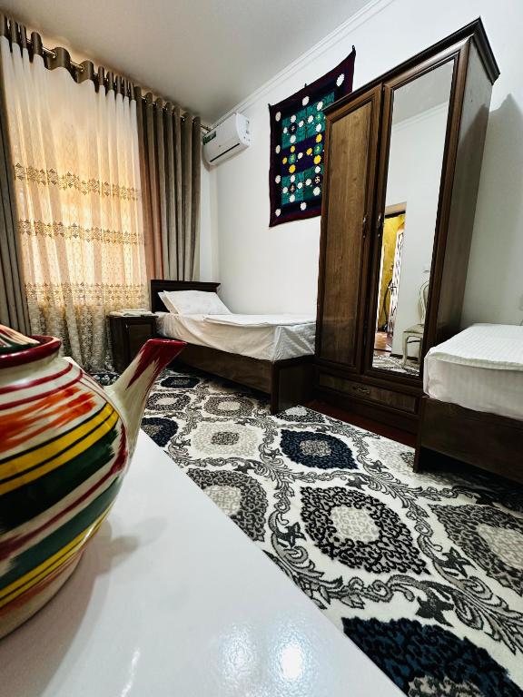 KAMRONBEK GuEST HOUSE - Dwin Room