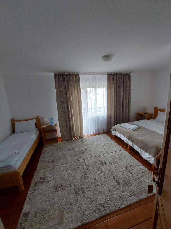Casa Sandu-Sadova - Triple Room