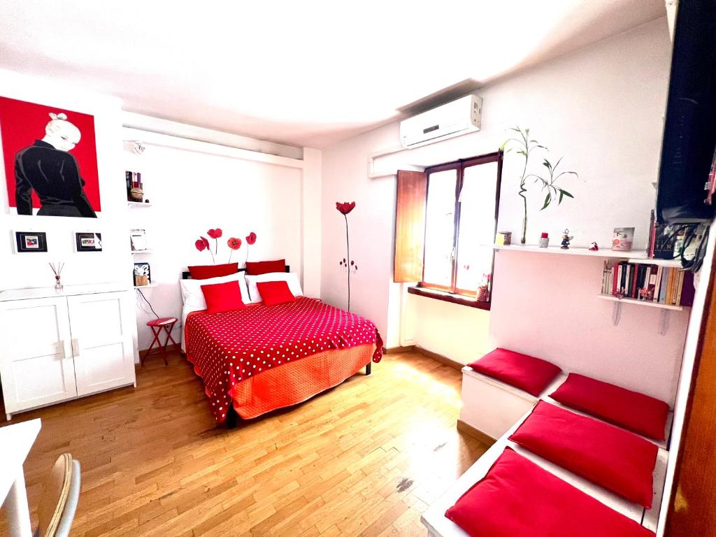 Lovely studio near the Colosseum