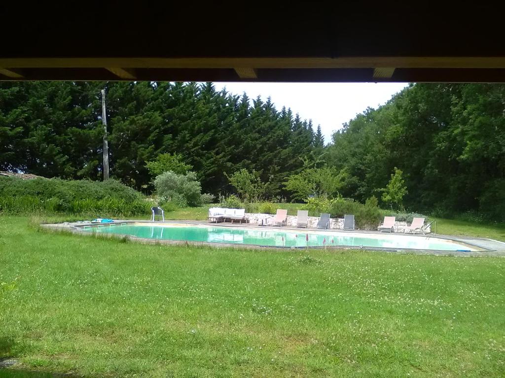 La Pierre Blanche - Habitación Doble Con Vistas A La Piscina