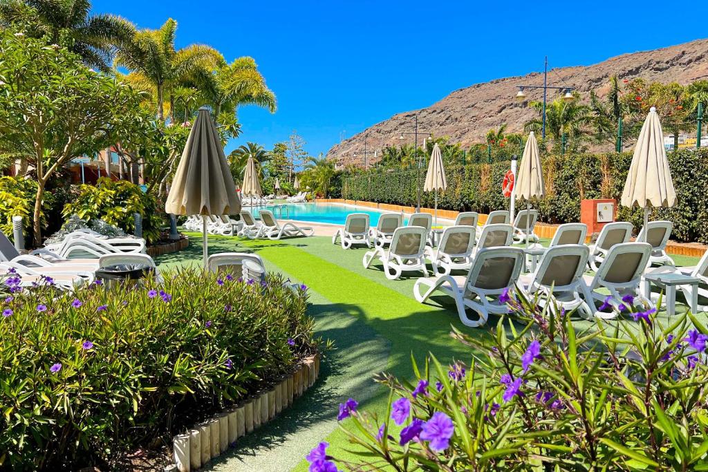 The swimming pool at or close to Apartamentos Cordial Mogán Valle