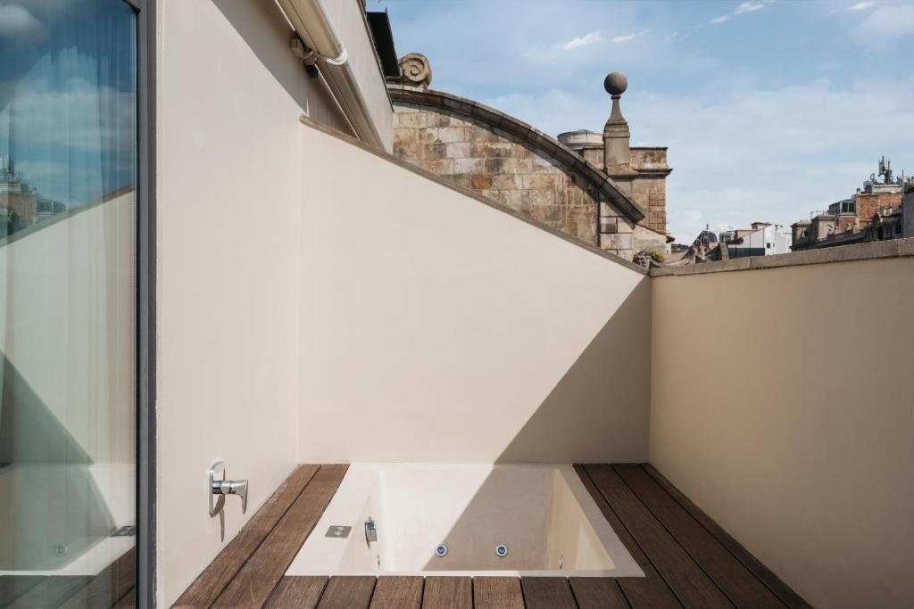 Hotel Bagués - Jacuzzi privado exterior en Barcelona