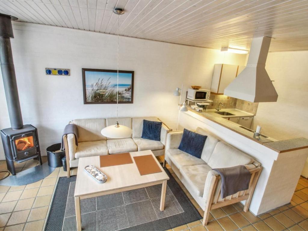 Kuchyň nebo kuchyňský kout v ubytování Apartment Rufina - 3-5km from the sea by Interhome