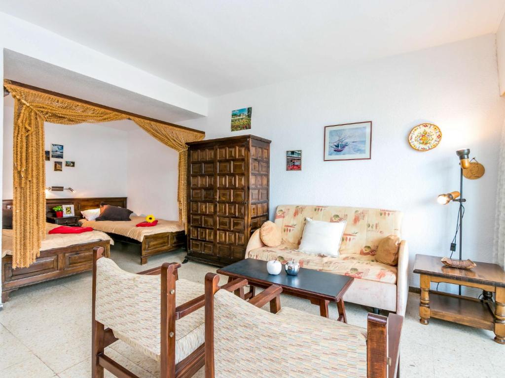 Posezení v ubytování Apartment Roses Holiday Center-19 by Interhome
