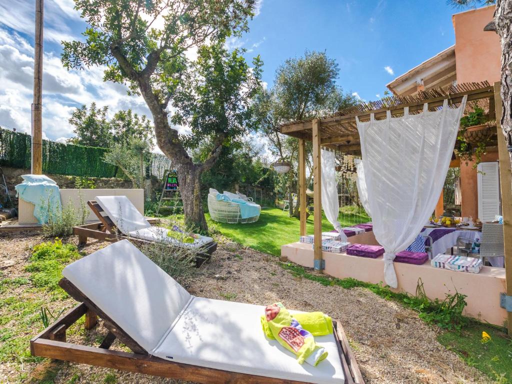 Zahrada ubytování Holiday Home Sa Font by Interhome