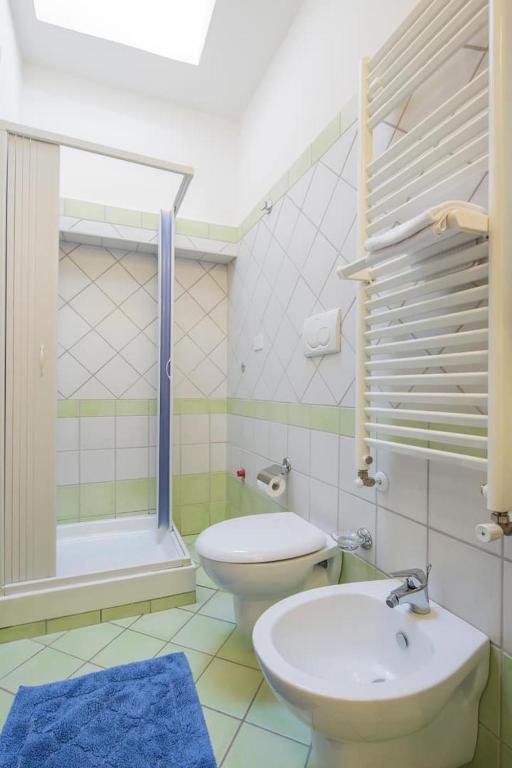 Koupelna v ubytování Casa Vacanze Dalisa Ulivo B con Parcheggio
