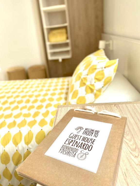 Postel nebo postele na pokoji v ubytování Guest House Espinardo