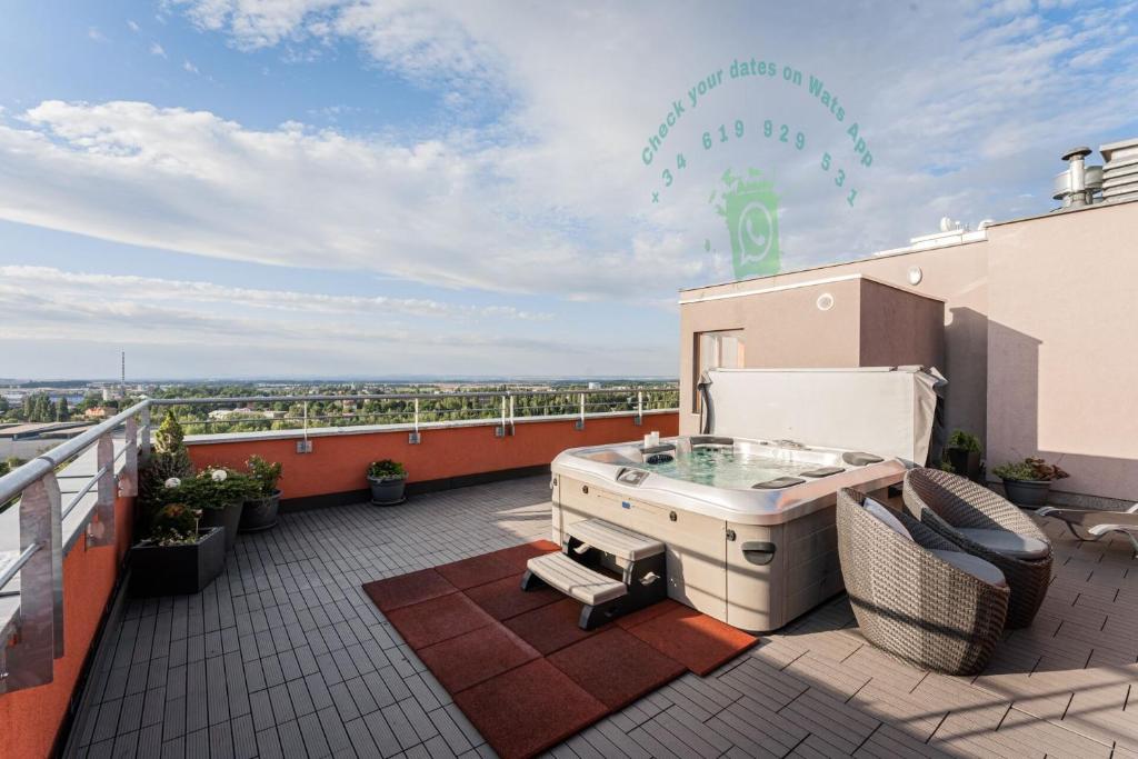 Apartments for rent in Prague Czech Republic (2,153), monthly rentals ... - Prague Penthouse Flats For Rent