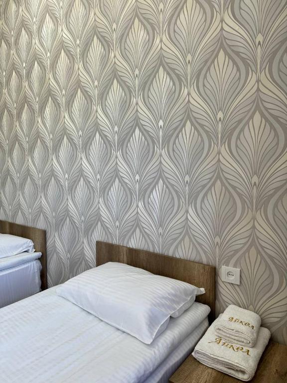 Айкол - Dwin Room