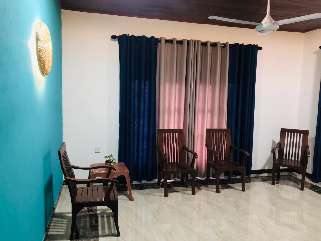 Posezení v ubytování Kottamba Villa Tangalle