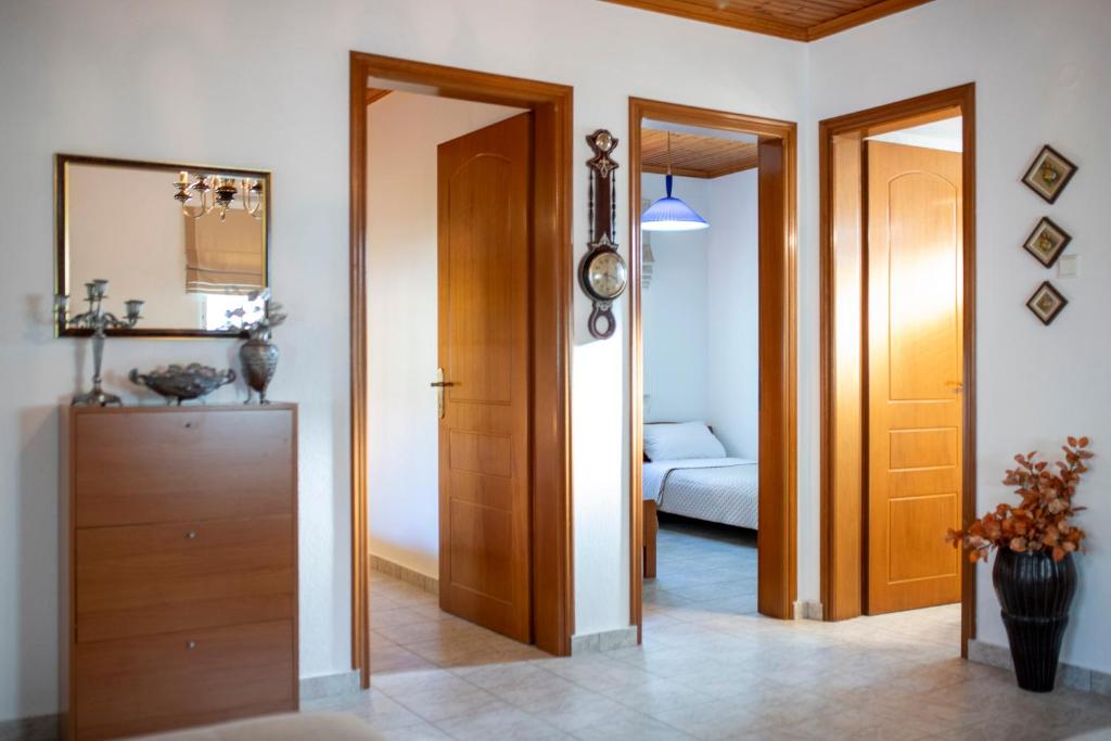 Фотография из галереи Makri Beach Villa в городе Макри