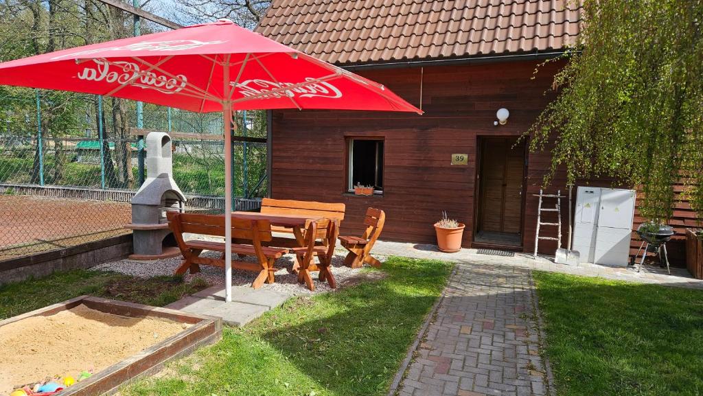 Zahrada ubytování Chaty ve Ski-relax Avalanche Dolní Moravice