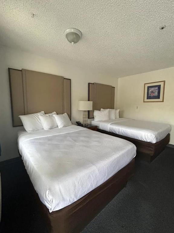 Back Country Inn, Boulevard (updated prices 2024)