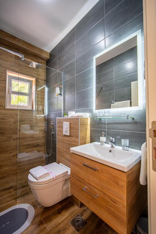 Koupelna v ubytování Skala luxury rooms