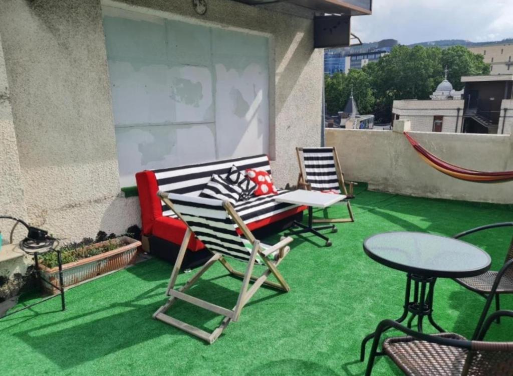 Balkón nebo terasa v ubytování Terrace on Orbeliani