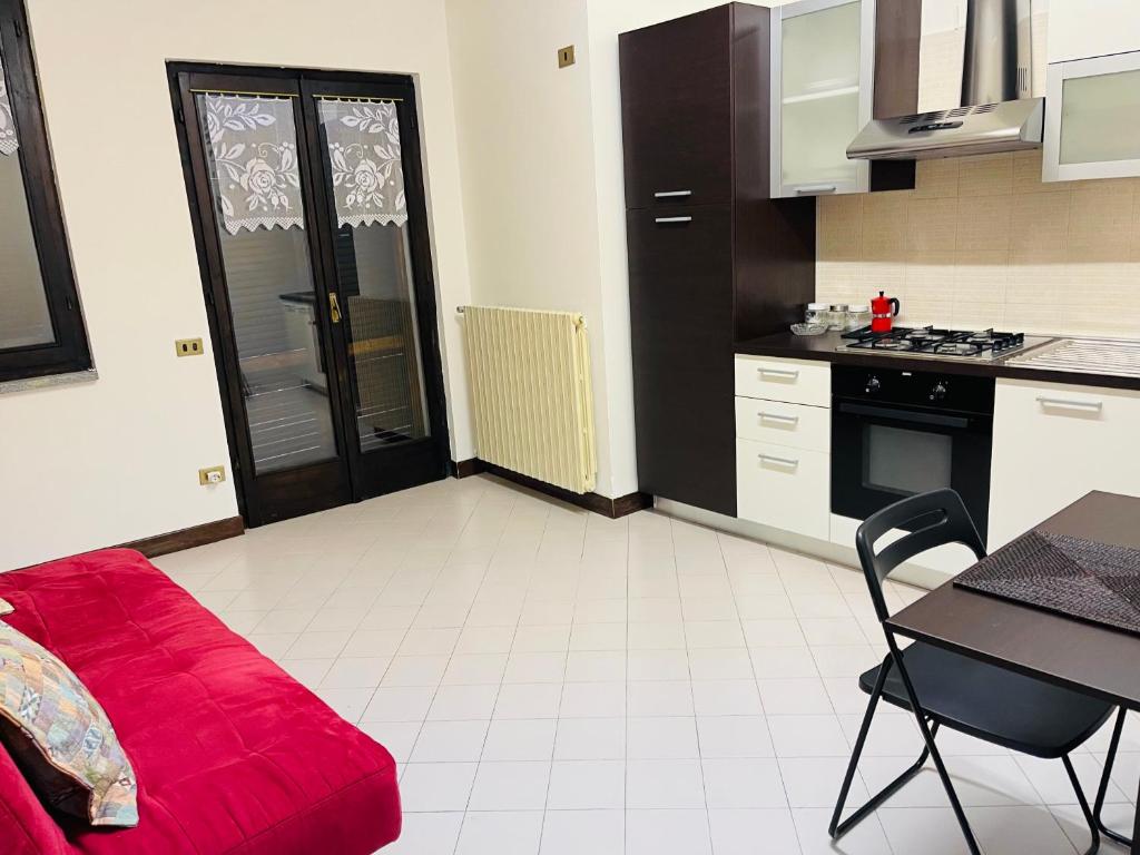 Kuchyň nebo kuchyňský kout v ubytování Apparthotel Oleggio