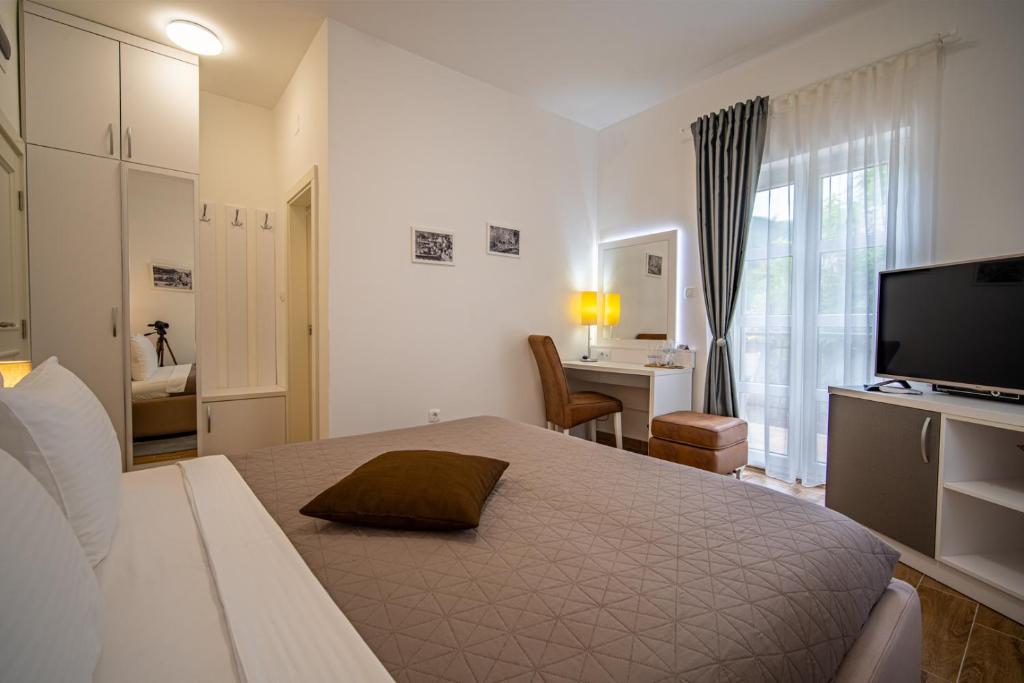 TV a/nebo společenská místnost v ubytování Skala luxury rooms