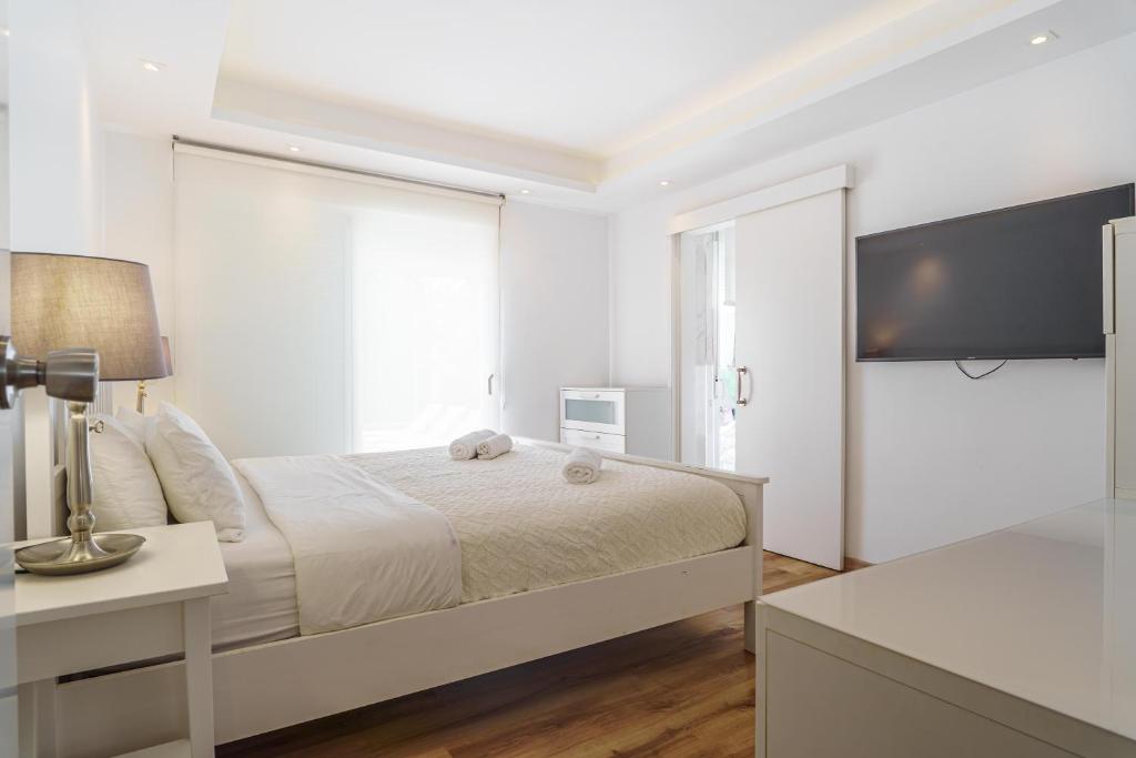 Postel nebo postele na pokoji v ubytování Villa in PUERTO BANUS