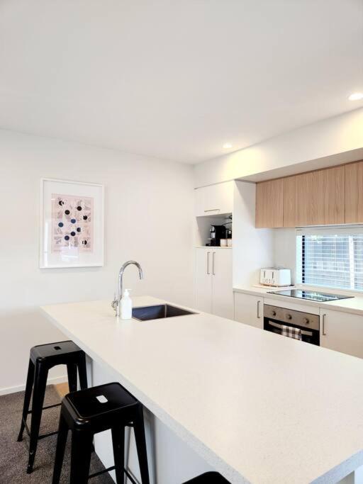 Central Home with Internal Garage - Close to CBD! - Resim 12