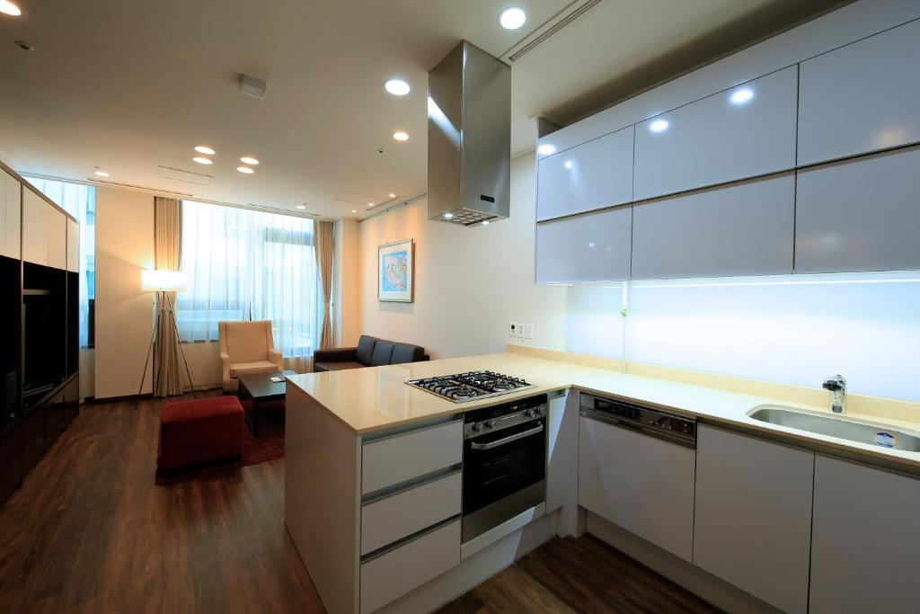 Orakai Insadong Suites - 