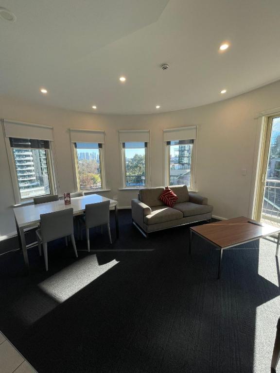 South Yarra Central Apartment Hotel - Resim 23